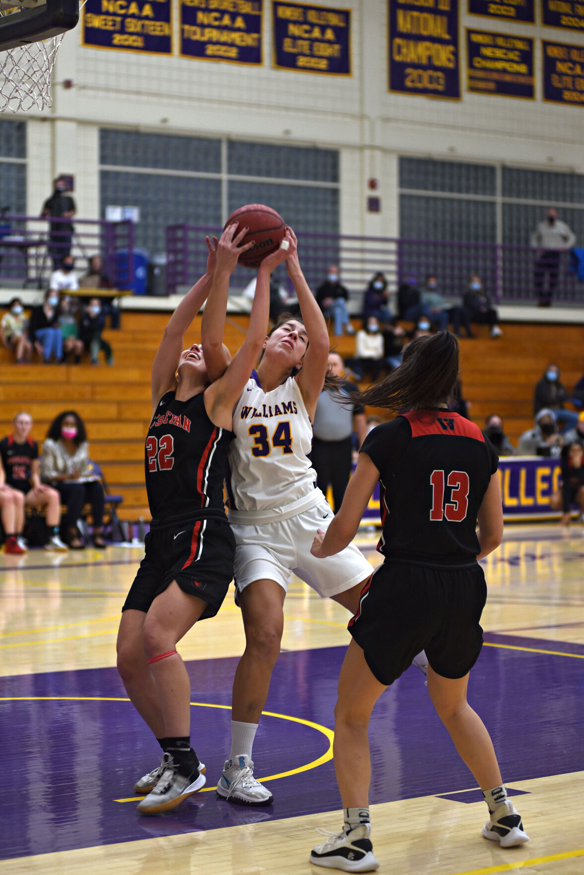 arianna gerig battles for a ball